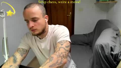 Snapshot of _layne chatting on July 15, 2026, 1:05 pm Layne online show from July 15, 2026, 1:05 pm