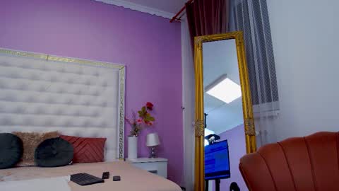 Lena Paul online show from September 10, 2025, 3:50 am