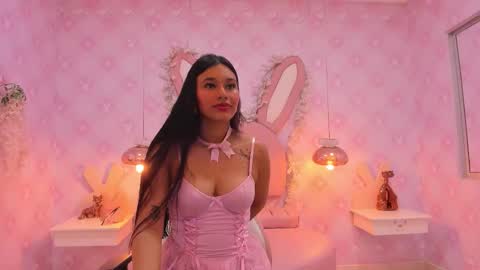  Lia Swan  online show from October 19, 2025, 3:18 am