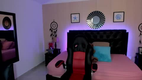 Liily online show from April 28, 2026, 4:06 am