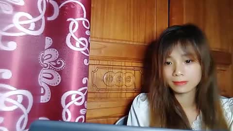 _lily0_ online show from July 24, 2026, 12:58 pm