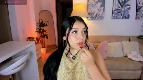 Lina. online show from June 10, 2026, 4:45 am