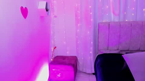 Ivy 3 online show from January 17, 2025, 7:05 pm