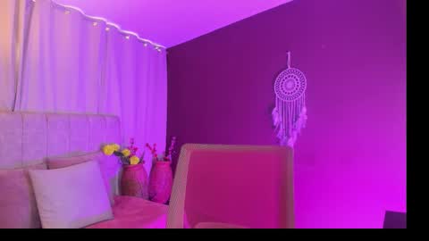 Ivy 3 online show from January 9, 2026, 7:15 pm