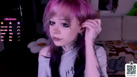 Snapshot of _lollyshy_ chatting on October 13, 2025, 1:00 pm Lolly online show from October 13, 2025, 1:00 pm