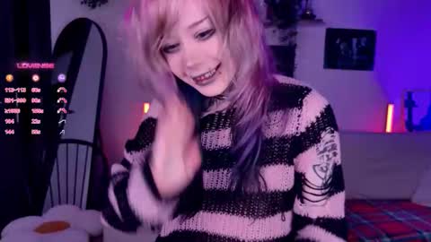 Lolly online show from November 14, 2025, 10:36 am