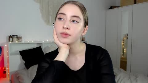 Amanda  mandy online show from January 30, 2025, 2:04 pm