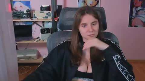 Ann online show from April 16, 2026, 8:20 pm