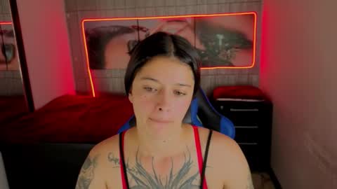 Lucia online show from February 2, 2026, 7:12 pm