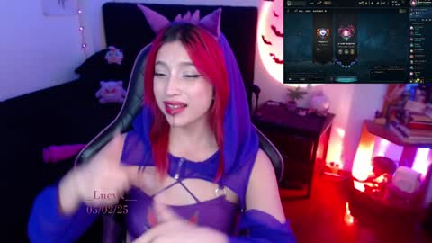 Snapshot of _lucyx__ chatting on February 5, 2025, 9:29 pm Queen.  Help me reach 100 thumbs up  online show from February 5, 2025, 9:29 pm