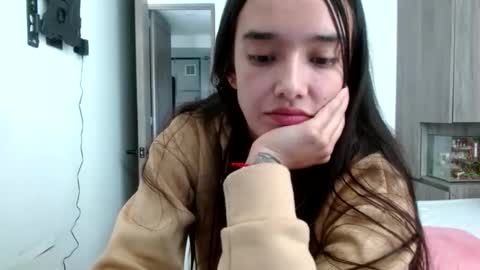 luna online show from April 17, 2026, 2:53 pm