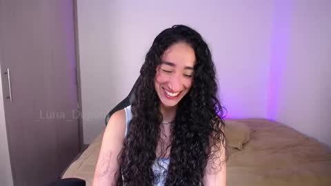  Luna  online show from April 25, 2026, 6:49 pm