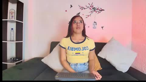 Snapshot of _luna_glow_ chatting on July 7, 2026, 3:05 pm luna glow online show from July 7, 2026, 3:05 pm