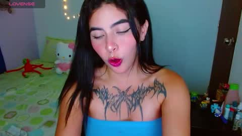 Snapshot of _luna_torres chatting on March 1, 2025, 12:17 am luna torres online show from March 1, 2025, 12:17 am