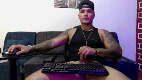 STIVEN online show from March 26, 2026, 6:52 am