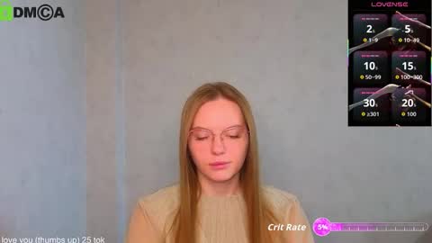 Snapshot of _lysafeta_ chatting on February 5, 2026, 9:25 am Welcome guys Pleasure to see you all here My name is Lysafeta and MichaelaTip menu is active Private is open online show from February 5, 2026, 9:25 am