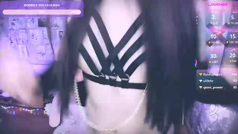 Mia online show from April 6, 2026, 4:46 am