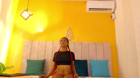 Snapshot of _mai_1 chatting on February 18, 2026, 8:38 pm May online show from February 18, 2026, 8:38 pm