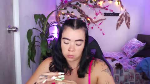 Snapshot of _marcela_wi chatting on May 6, 2026, 10:15 pm Marce online show from May 6, 2026, 10:15 pm