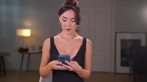 Snapshot of _mariarty_ chatting on January 16, 2025, 9:40 pm Marie -   -25 discount online show from January 16, 2025, 9:40 pm