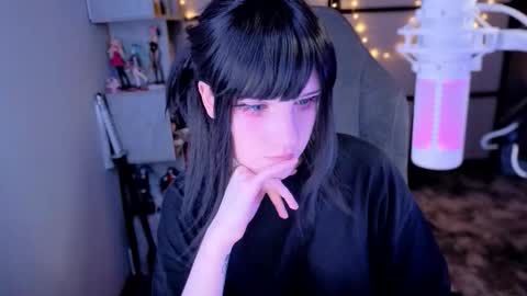 Snapshot of _mariko_ chatting on November 13, 2025, 3:11 pm Mariko online show from November 13, 2025, 3:11 pm