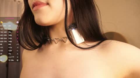  Gwen  online show from April 1, 2026, 1:41 pm