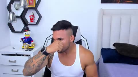 Snapshot of _matthew_santos_ chatting on January 21, 2025, 2:33 am _matthew_santos_ online show from January 21, 2025, 2:33 am