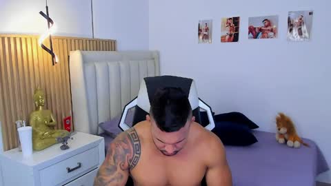 _matthew_santos_ online show from April 10, 2026, 1:55 am