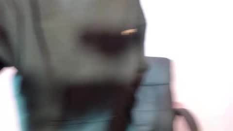 Mavis  online show from October 3, 2025, 7:55 pm