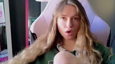 Elisa online show from February 25, 2026, 12:26 pm