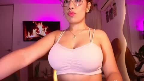 Marce  online show from September 25, 2025, 11:58 am