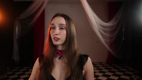 Snapshot of _meganmeow_ chatting on November 21, 2025, 8:07 pm Saturday - start 2030-2130 GMT online show from November 21, 2025, 8:07 pm