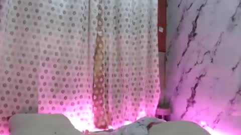 Melly online show from July 5, 2026, 4:19 am