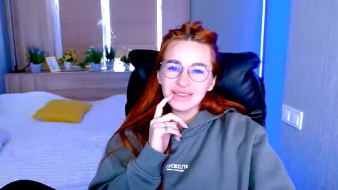 _mi_amore online show from September 28, 2025, 7:36 am