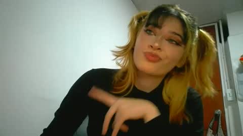 Mia-foster online show from March 4, 2026, 11:55 pm