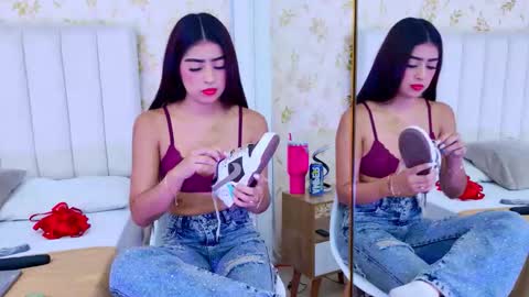 Mia Monroe online show from October 15, 2025, 7:58 pm