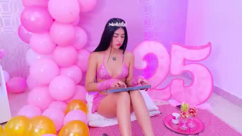 Snapshot of _miaa_monroe chatting on February 4, 2026, 8:25 pm Mia Monroe online show from February 4, 2026, 8:25 pm