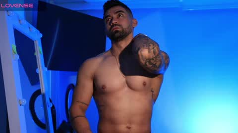 Snapshot of _mikestone chatting on January 7, 2025, 1:03 pm soy mike online show from January 7, 2025, 1:03 pm