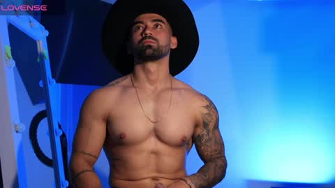 Snapshot of _mikestone chatting on January 7, 2025, 4:05 pm soy mike online show from January 7, 2025, 4:05 pm