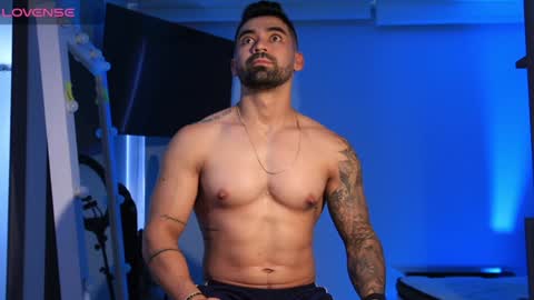 Snapshot of _mikestone chatting on January 8, 2025, 7:24 pm soy mike online show from January 8, 2025, 7:24 pm