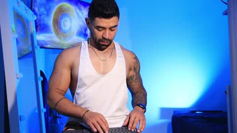 Snapshot of _mikestone chatting on January 31, 2025, 11:03 pm soy mike online show from January 31, 2025, 11:03 pm