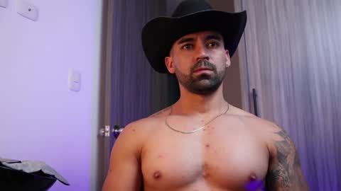 Snapshot of _mikestone chatting on November 4, 2025, 1:48 am soy mike online show from November 4, 2025, 1:48 am