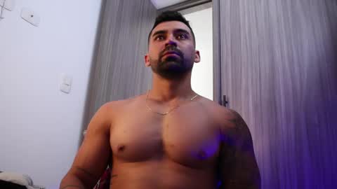 Snapshot of _mikestone chatting on November 19, 2025, 1:11 pm soy mike online show from November 19, 2025, 1:11 pm