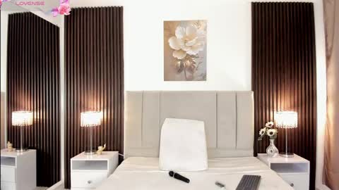 _mila_dyva online show from April 14, 2026, 4:24 pm