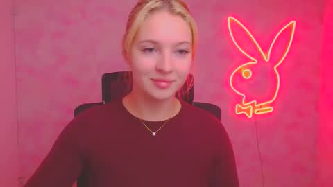 Melanie online show from October 18, 2025, 11:33 am