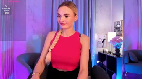 Mila online show from June 24, 2026, 9:25 pm