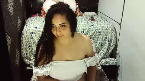 _milf_naughty online show from November 4, 2025, 2:43 am