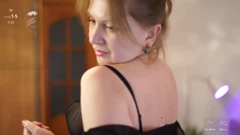 _million_dollarsmile online show from March 26, 2026, 5:29 pm