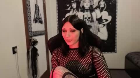 Millisi online show from March 9, 2025, 6:43 pm