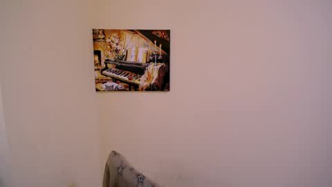 Snapshot of _miranda_sun chatting on March 3, 2025, 12:05 pm Miranda online show from March 3, 2025, 12:05 pm